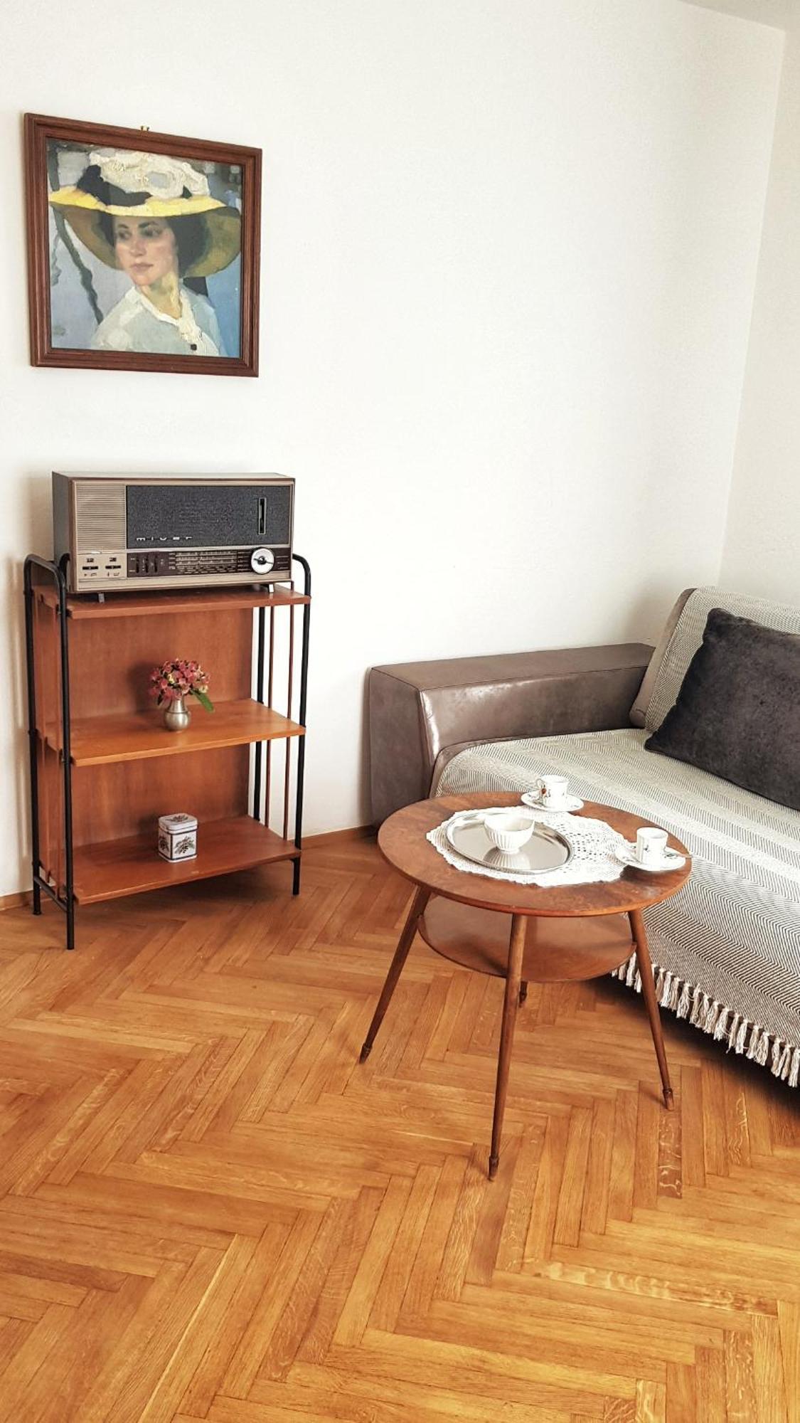 Cafe Rudi Living Bed & Breakfast Parcines Exterior foto